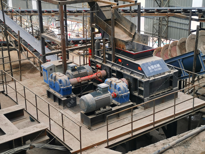 礦用液壓對輥制砂機(jī)如何實(shí)現(xiàn)砂石細(xì)碎與高產(chǎn)雙提升？