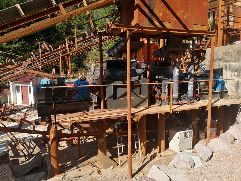 2025 年制砂設(shè)備新趨勢:全自動(dòng)液壓對輥制砂機(jī)為何成行業(yè)優(yōu)選? 2025 年制砂設(shè)備新趨勢:全自動(dòng)液壓對輥制砂機(jī)為何成行業(yè)優(yōu)選?